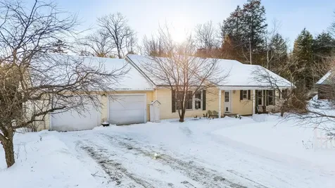 22 Fox Hollow Road Newbury NH 03255