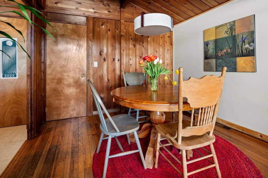 38 Gilcrist Road Stowe VT 05672