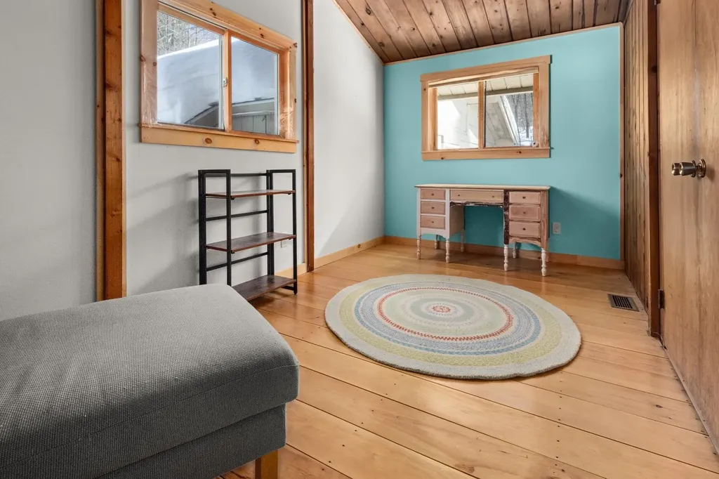 38 Gilcrist Road Stowe VT 05672