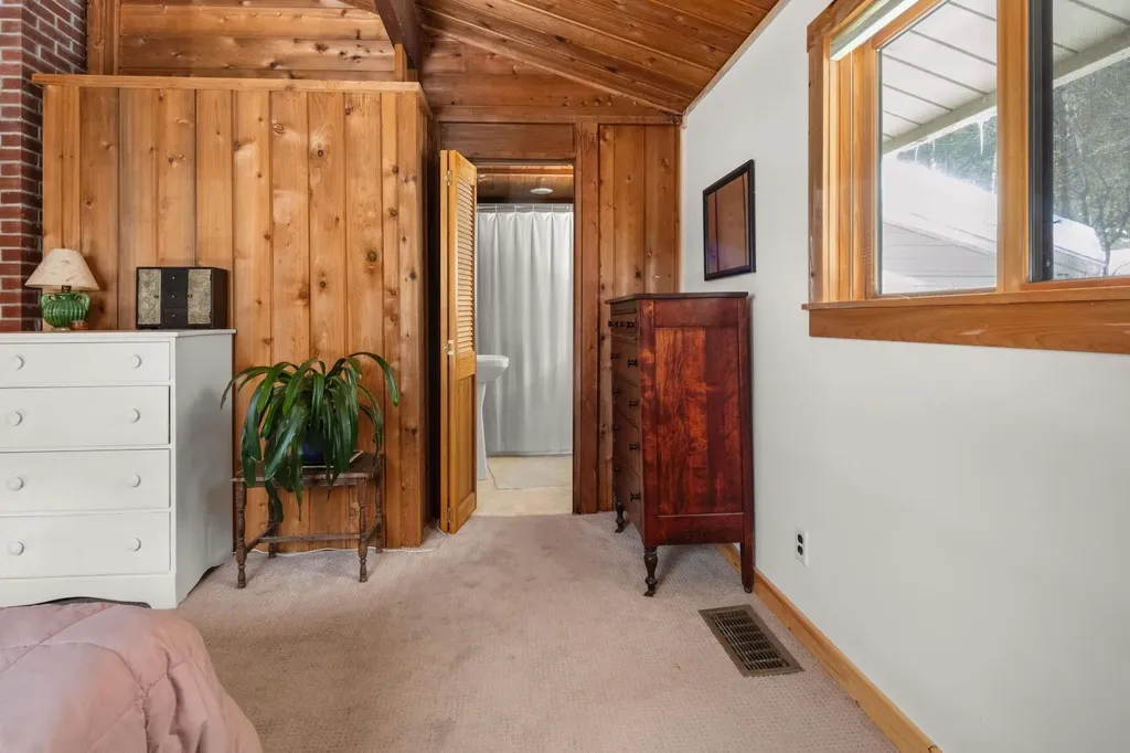 38 Gilcrist Road Stowe VT 05672