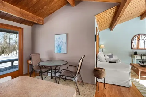 38 Gilcrist Road Stowe VT 05672