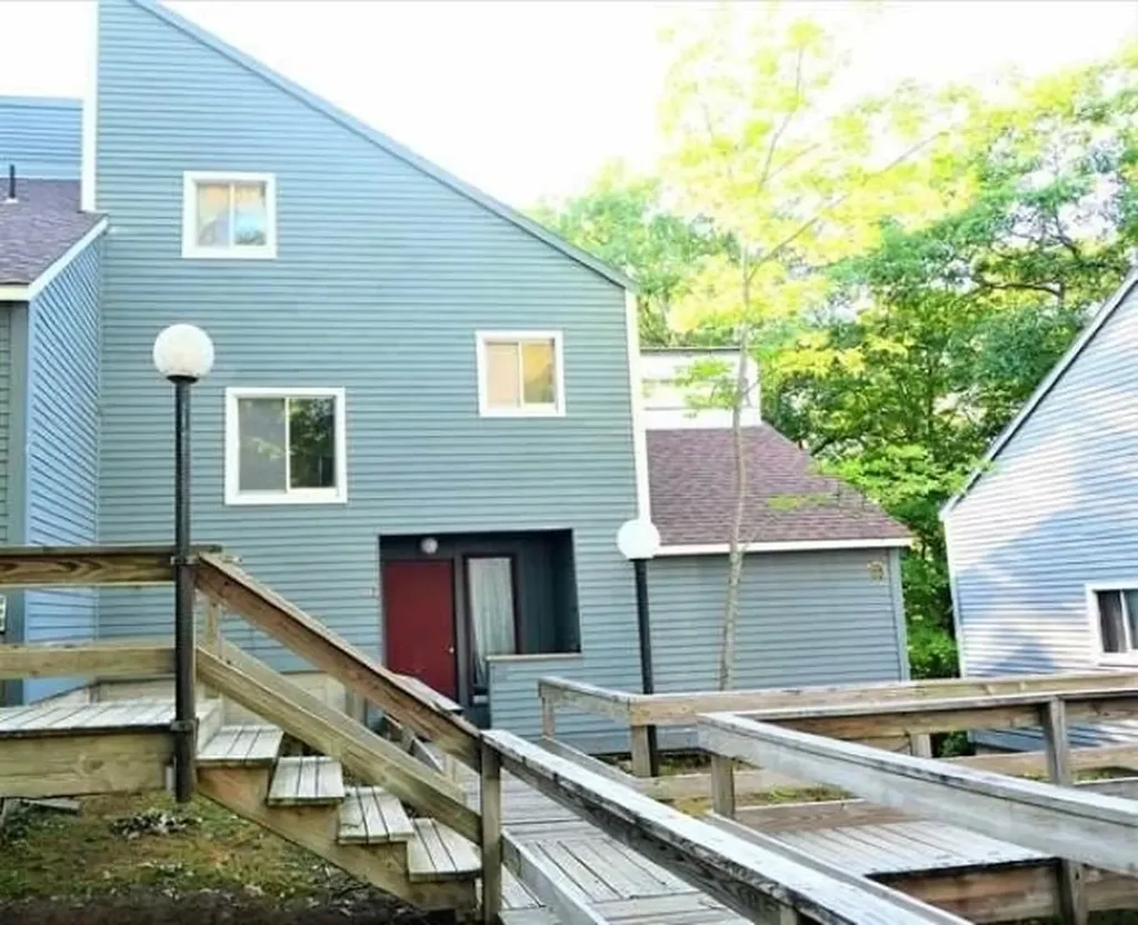 28 Condo Road Campton NH 03223