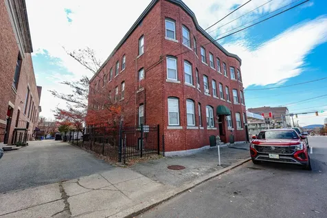 97 Bridge Street Manchester NH 03101-1652