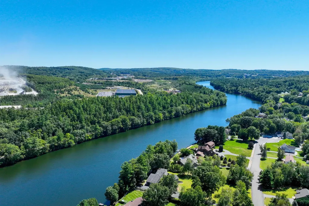 164 Chauncey Avenue Manchester NH 03104