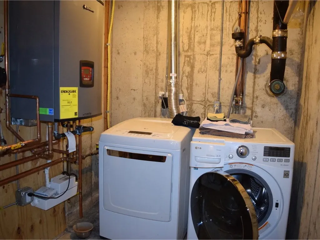 20 Greenfield Road Essex Junction VT 05452