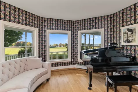 302 Ledge Hill Drive Georgia VT 05478