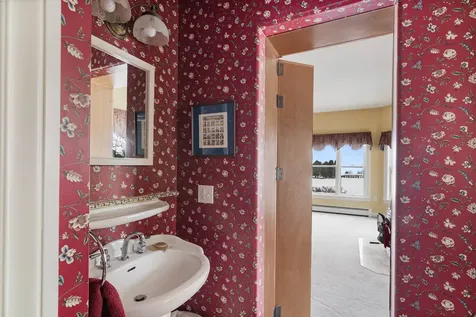302 Ledge Hill Drive Georgia VT 05478