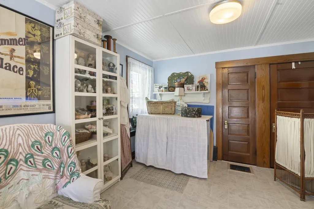 52 Belmont Avenue Brattleboro VT 05301