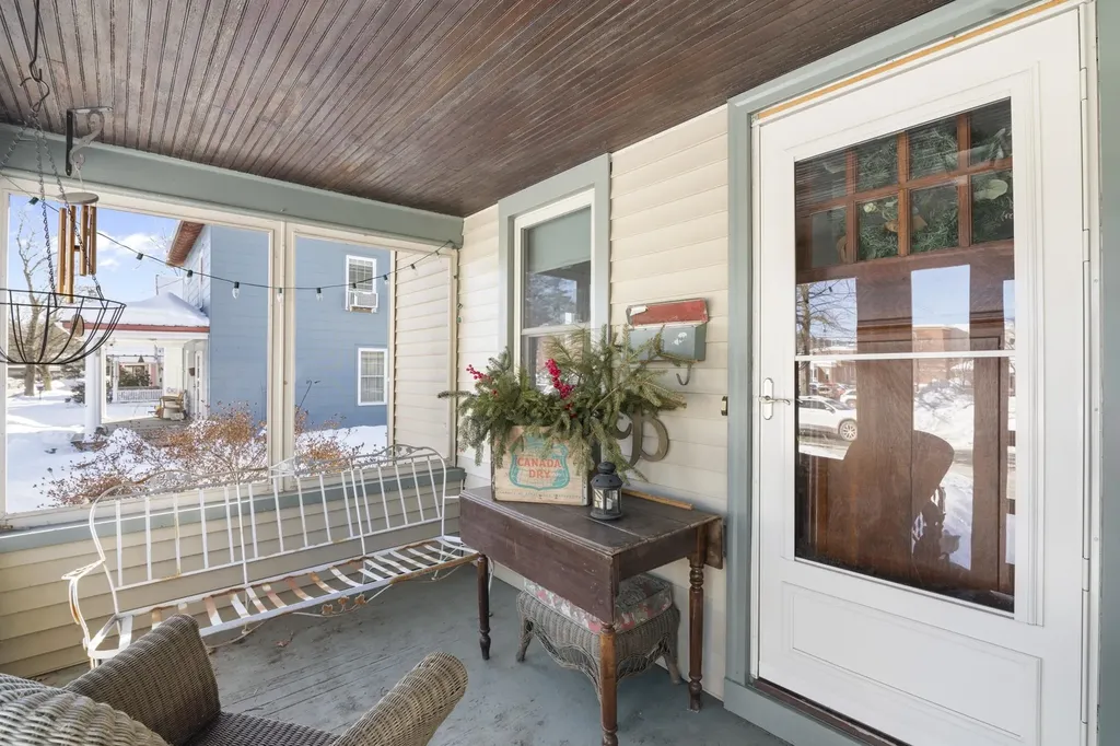 52 Belmont Avenue Brattleboro VT 05301