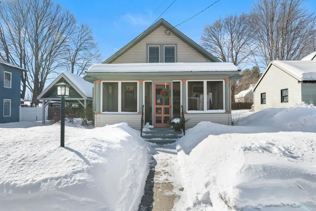 52 Belmont Avenue Brattleboro VT 05301