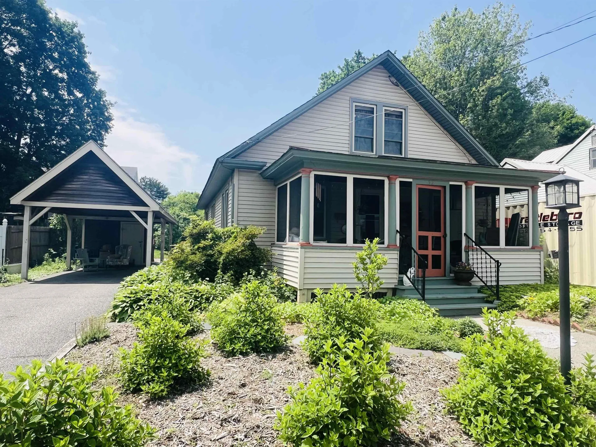 52 Belmont Avenue Brattleboro VT 05301