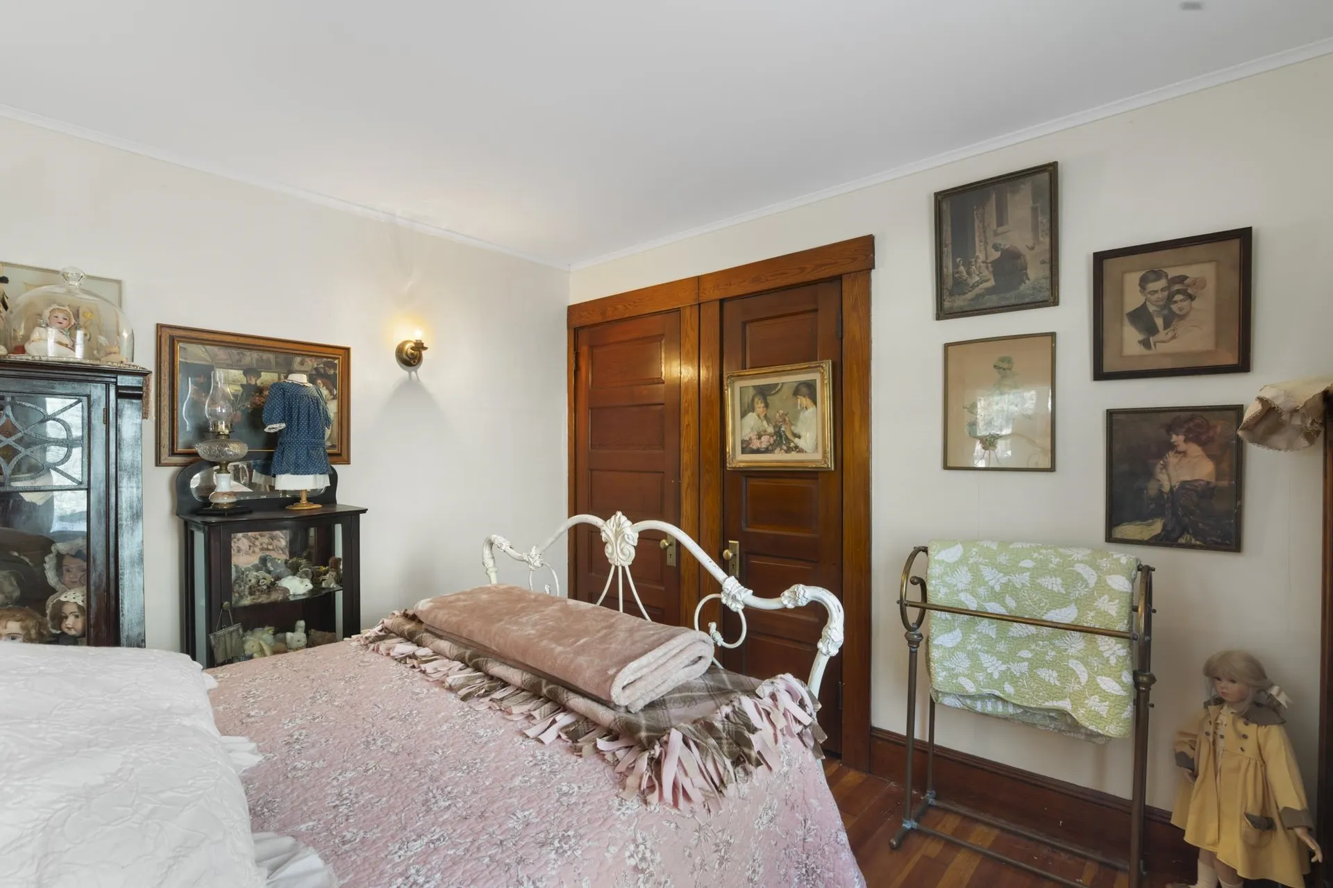 52 Belmont Avenue Brattleboro VT 05301