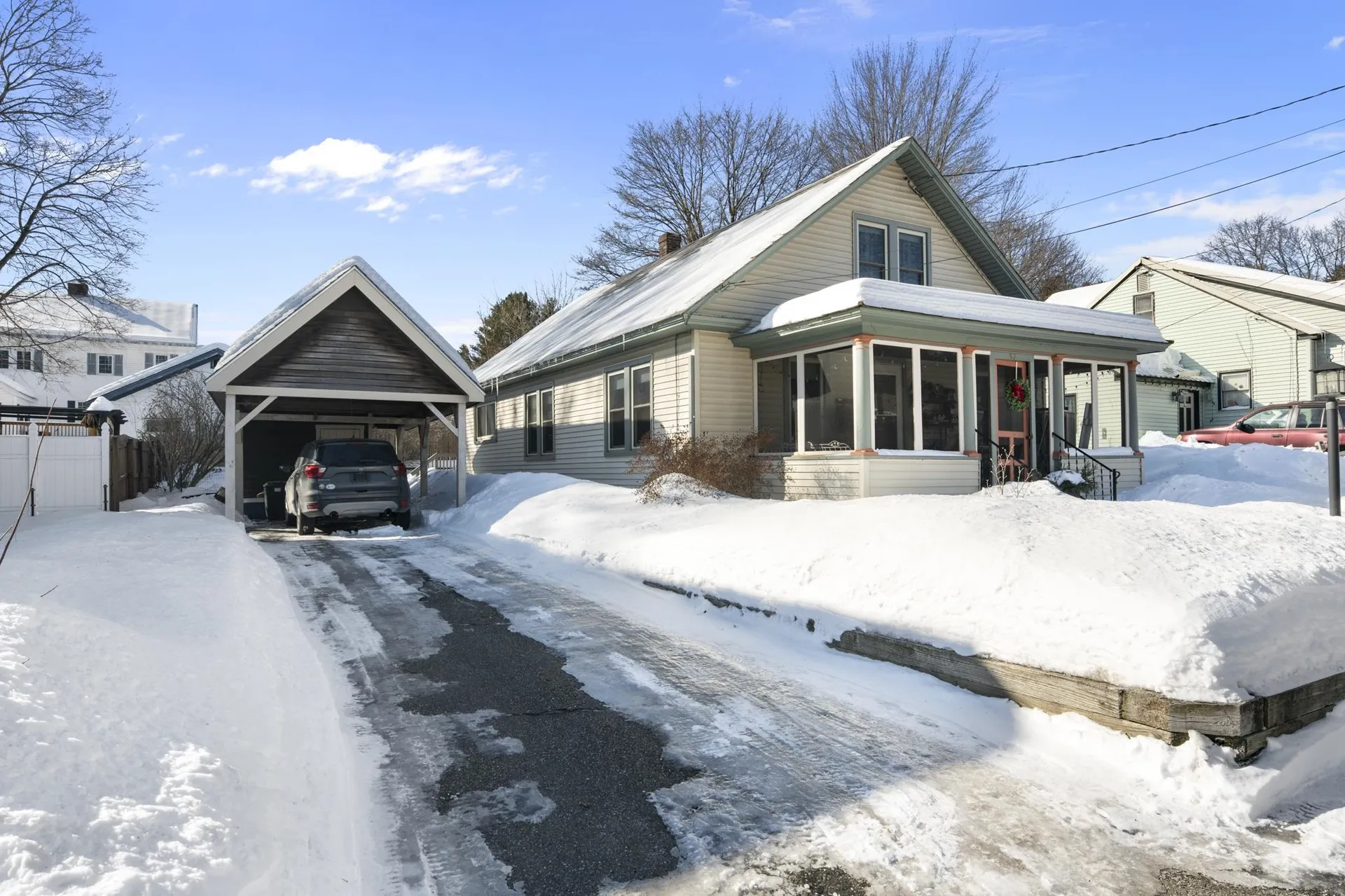 52 Belmont Avenue Brattleboro VT 05301