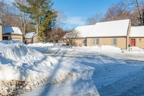 22 Slate Circle Manchester VT 05255