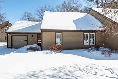 22 Slate Circle Manchester VT 05255