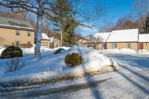 22 Slate Circle Manchester VT 05255