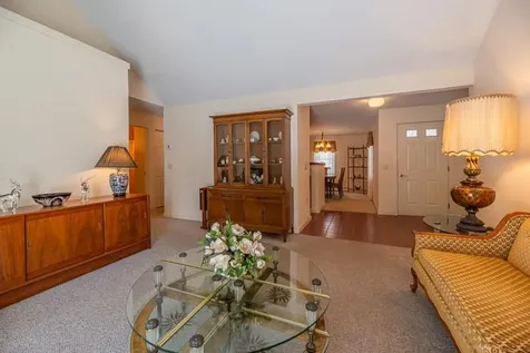 22 Slate Circle Manchester VT 05255