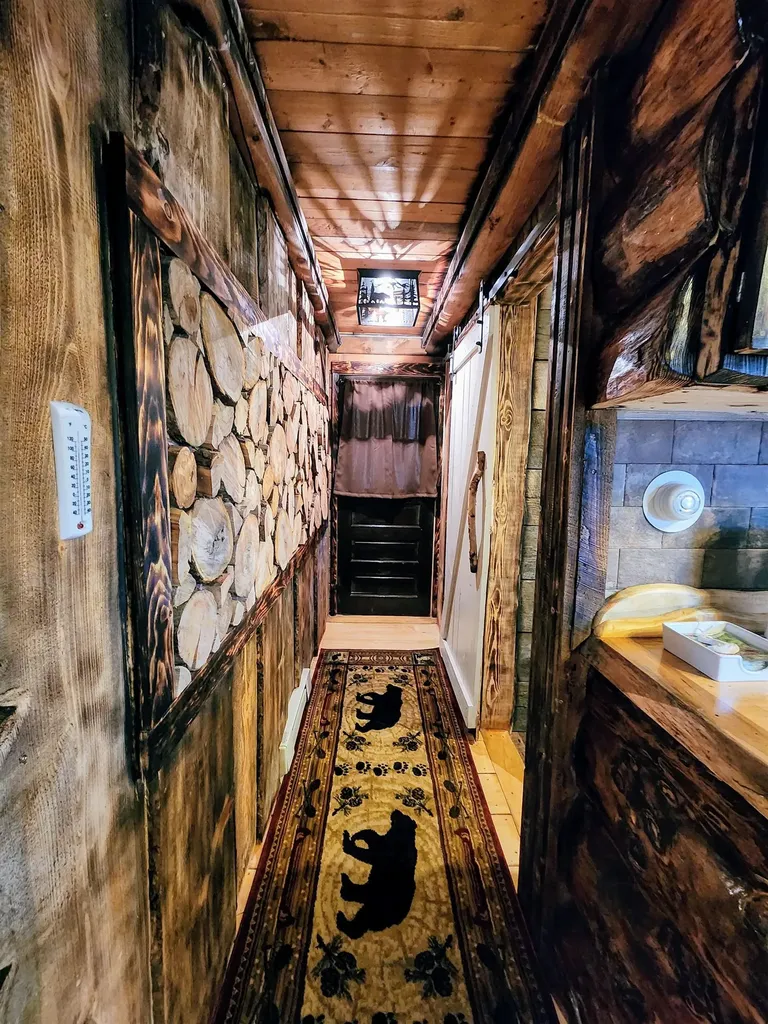 82 Hodge Hill Road Lisbon NH 03585