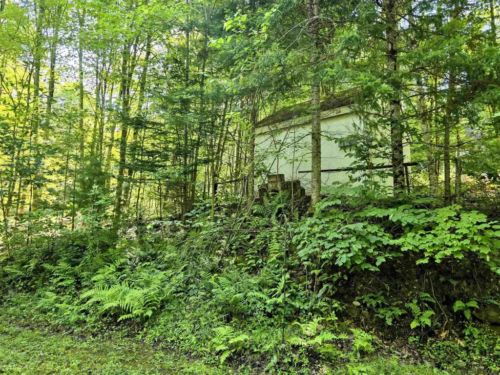 82 Hodge Hill Road Lisbon NH 03585