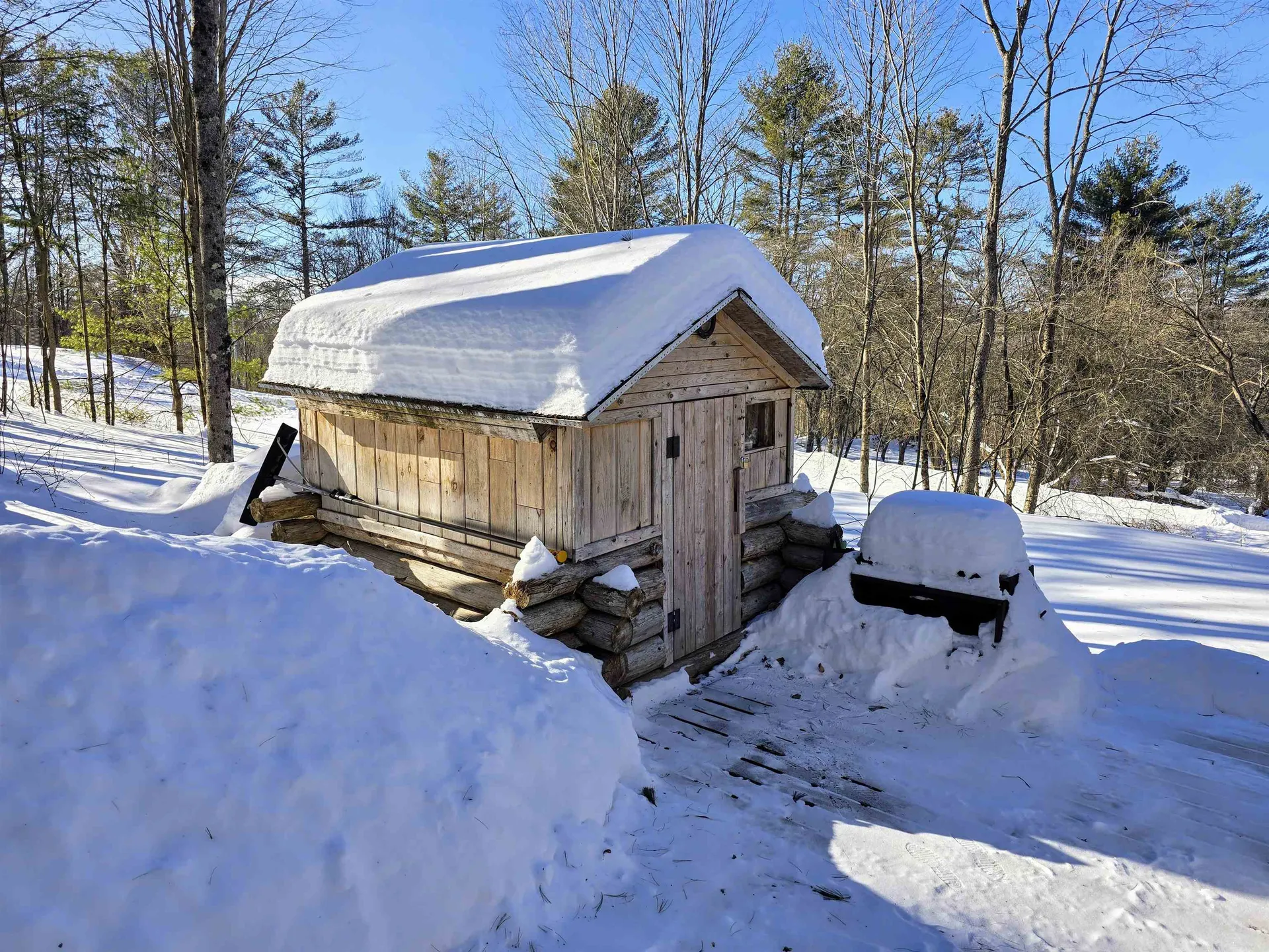 82 Hodge Hill Road Lisbon NH 03585