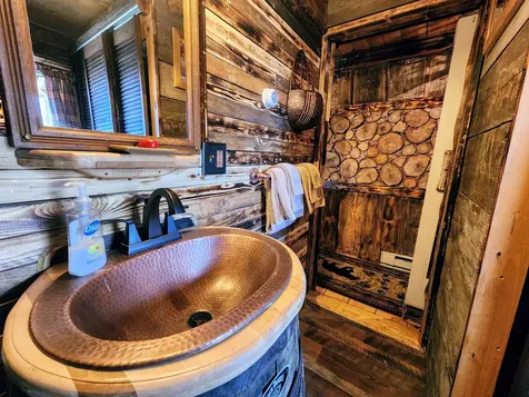 82 Hodge Hill Road Lisbon NH 03585