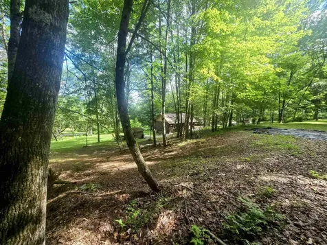 82 Hodge Hill Road Lisbon NH 03585