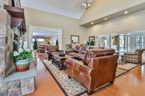 22 Centerwood Way Manchester NH 03102