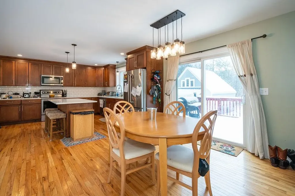 47 Greenbriar Drive Eliot ME 03903