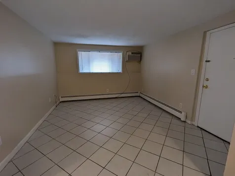 11 Lancelot Court Salem NH 03079