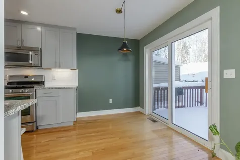 33 Dogwood Lane Newmarket NH 03857