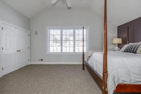 33 Dogwood Lane Newmarket NH 03857