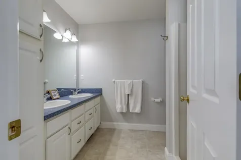 33 Dogwood Lane Newmarket NH 03857