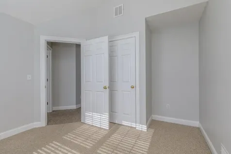 33 Dogwood Lane Newmarket NH 03857