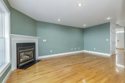33 Dogwood Lane Newmarket NH 03857