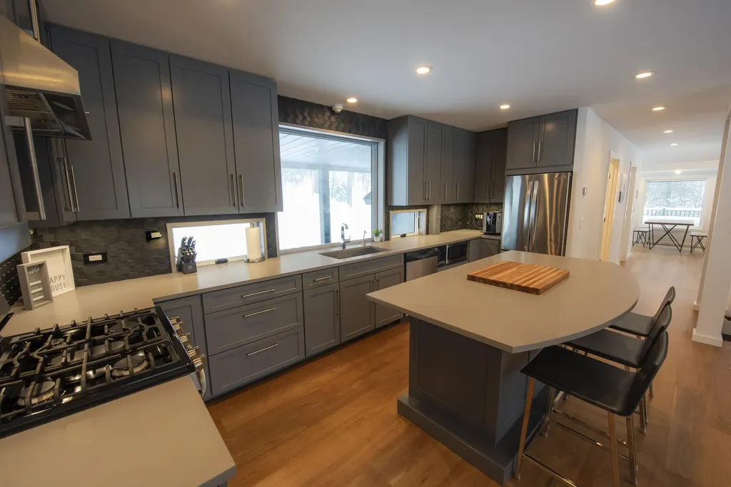 903 Old County Road Cavendish VT 05142