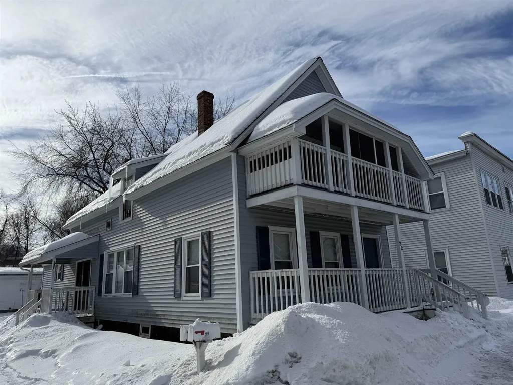 22 South Avenue Derry NH 03038