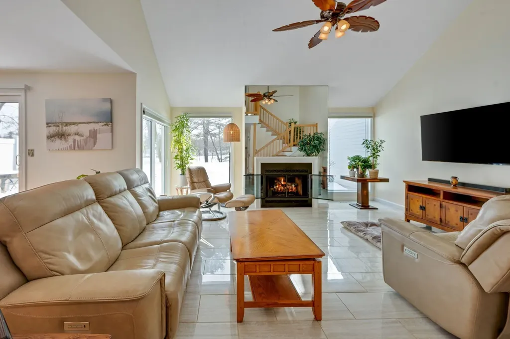 58 Walden Pond Drive Nashua NH 03064