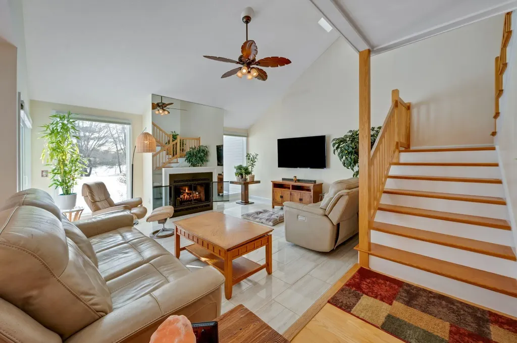 58 Walden Pond Drive Nashua NH 03064