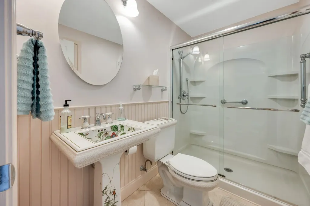 58 Walden Pond Drive Nashua NH 03064