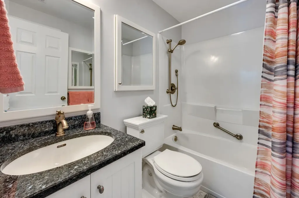 58 Walden Pond Drive Nashua NH 03064