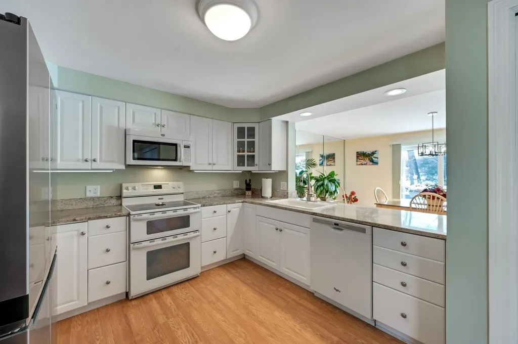 58 Walden Pond Drive Nashua NH 03064