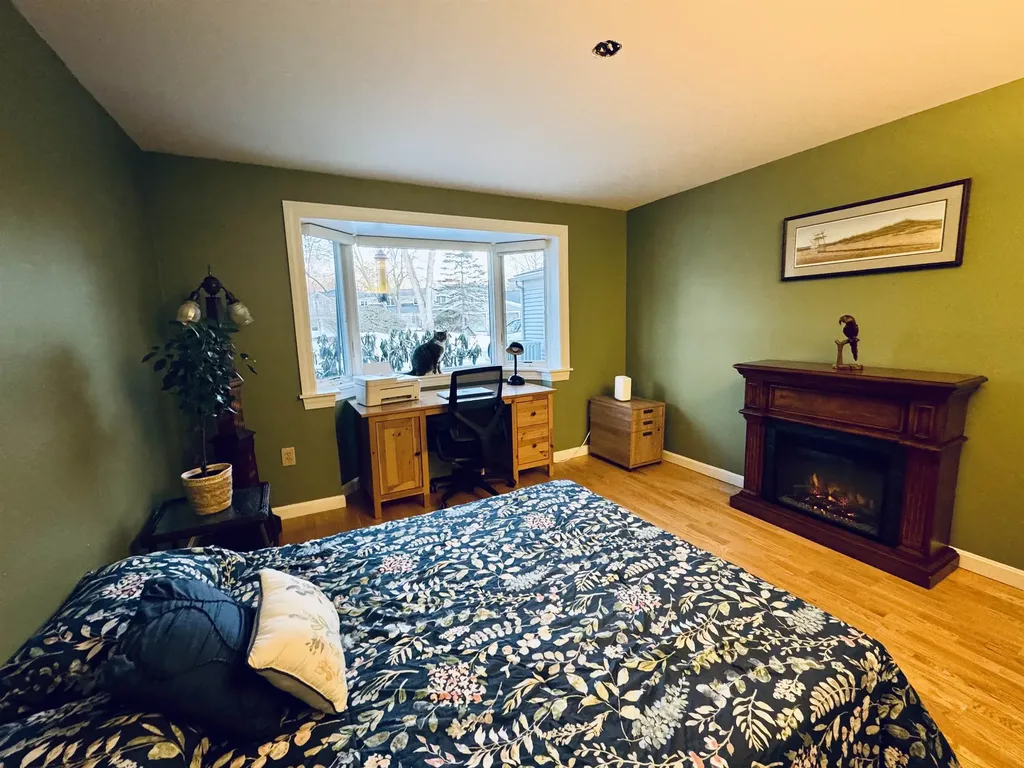 58 Walden Pond Drive Nashua NH 03064