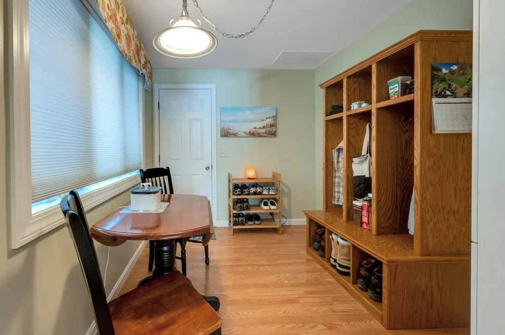 58 Walden Pond Drive Nashua NH 03064