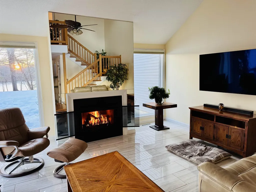 58 Walden Pond Drive Nashua NH 03064