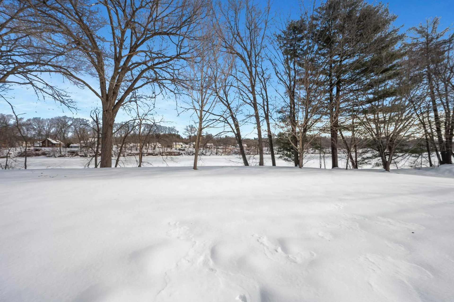 58 Walden Pond Drive Nashua NH 03064