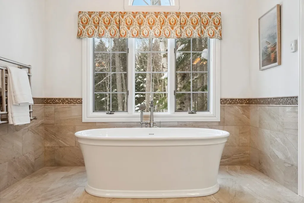 19 Grouse Hollow Road Meredith NH 03253