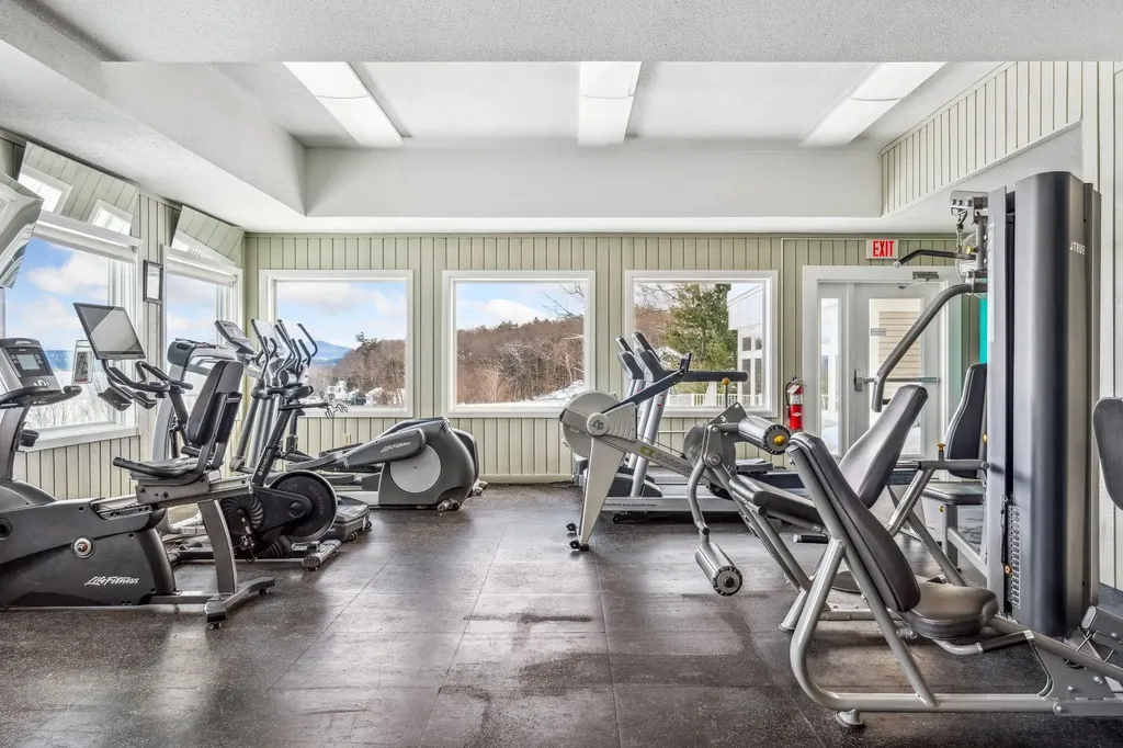 19 Grouse Hollow Road Meredith NH 03253