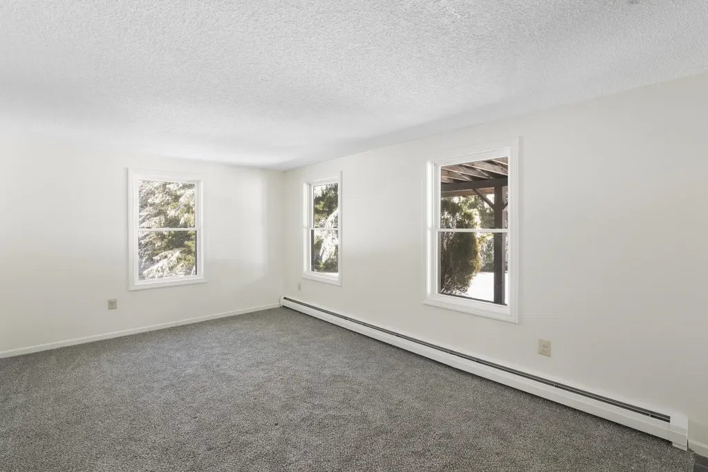 112 Breezy Acres Drive Vernon VT 05354