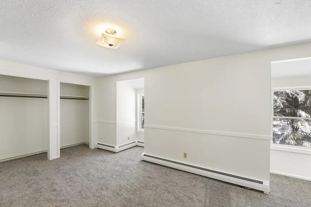 112 Breezy Acres Drive Vernon VT 05354