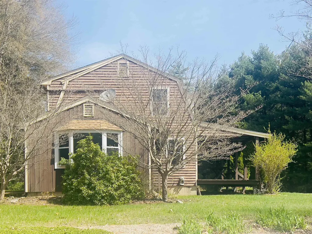 112 Breezy Acres Drive Vernon VT 05354